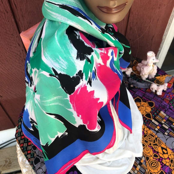 Vintage Pierre Cardin Paris Silk Scarf flowers - Picture 4 of 7